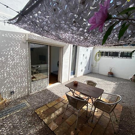 モンペリエGrand Studio De 38M2 Et Cour Independante De 25M2 Dont Wifi Et Netflixアパートメント エクステリア 写真